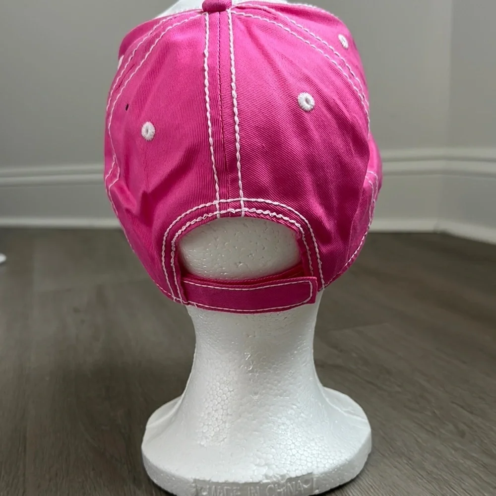 Pink and White 'Hott Mess' Women's Cap